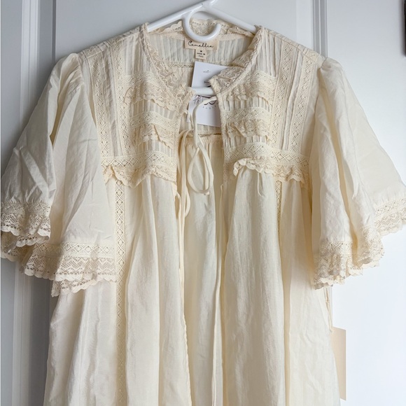 Camellia Other - NWT Camellia Cream Lace-Trim Nightgown Chemise Robe